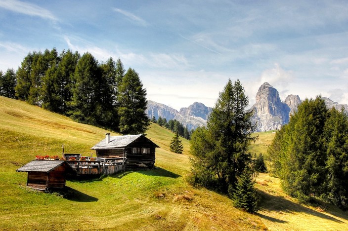 Die meisten Berghütten sind nur während den Sommermonaten geöffnet.